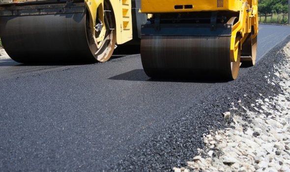Durable And Long Lasting Footpaths In Auckland By Asphalt Contractors Auckland Durable and long lasting Footpaths in Auckland by Asphalt Contractors Auckland featuring heavy roller compaction for a smooth asphalt surface.